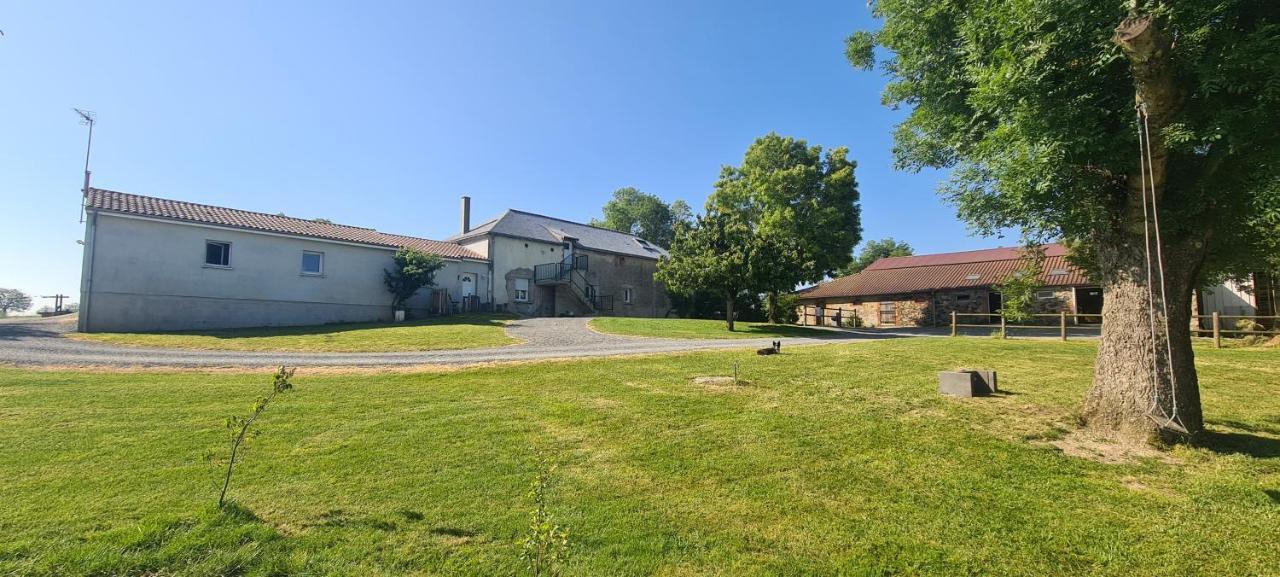 Le Logis Des Chons A La Campagne A Saint Hilaire Du Bois - Lys Layon